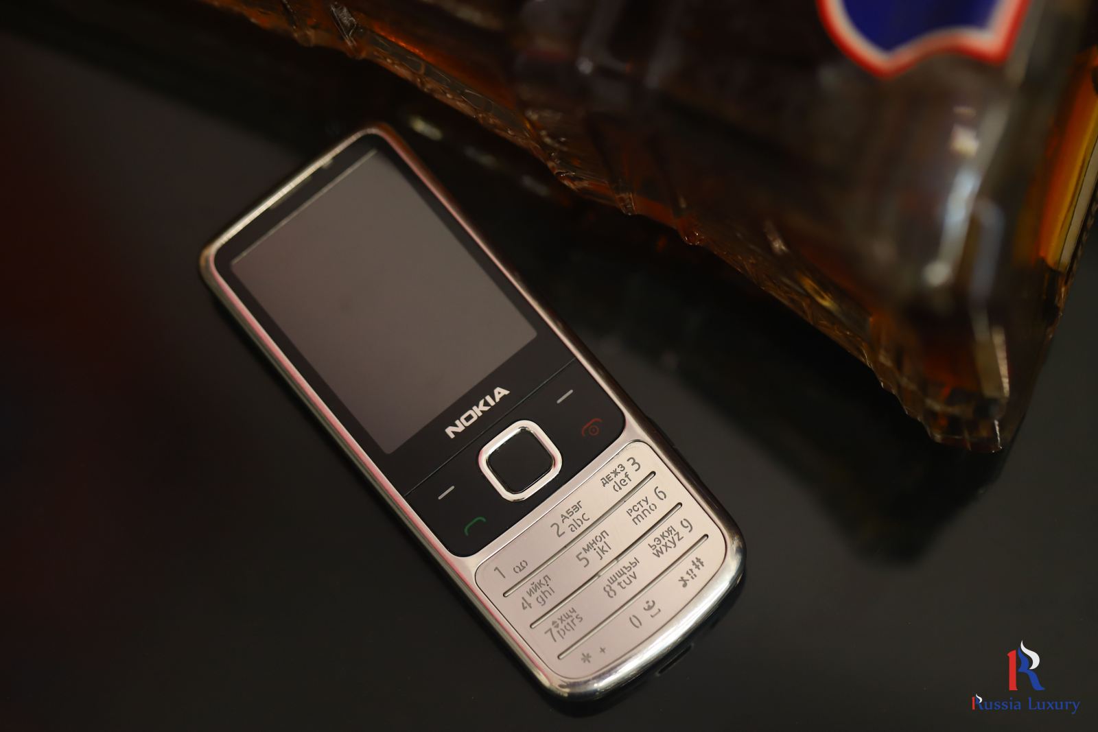 Nokia 6700 phiên bản Bạc