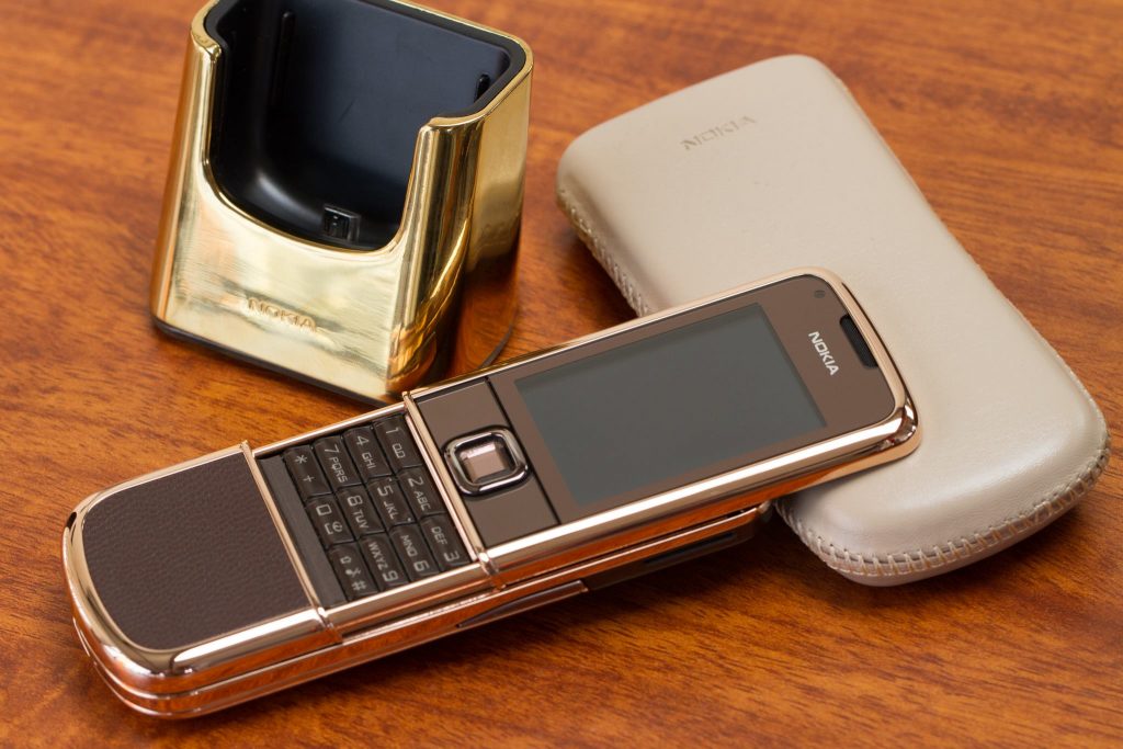 Nokia-8800-Gold-Arte-Carbon