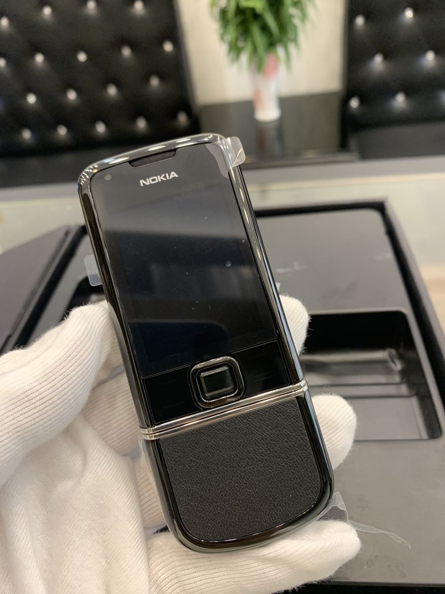 Nokia-8800-sapphire-black