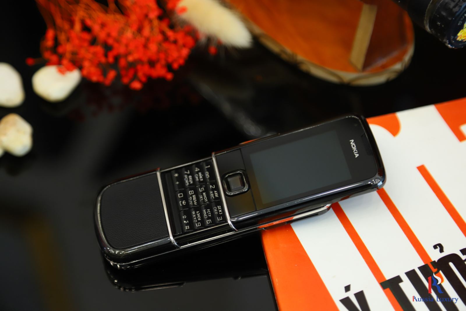 Nokia 8800 Sapphire Arte Black like new 6